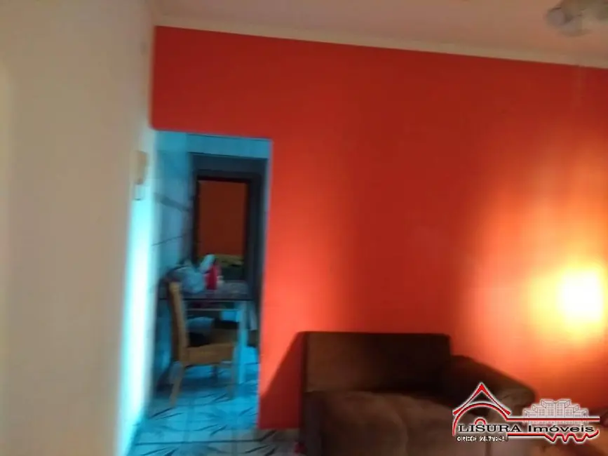 Foto 6 de Casa com 2 quartos à venda, 150m2 em Parque Santo Antônio, Jacarei - SP