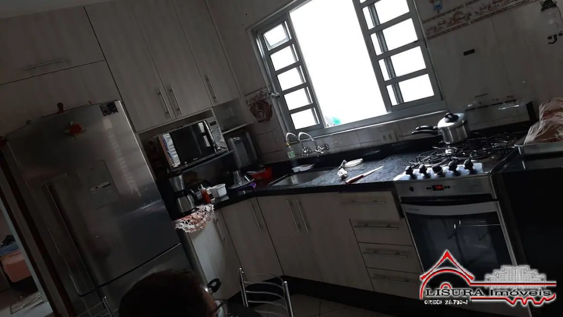 Foto 5 de Casa com 2 quartos à venda, 100m2 em Centro, Jacarei - SP