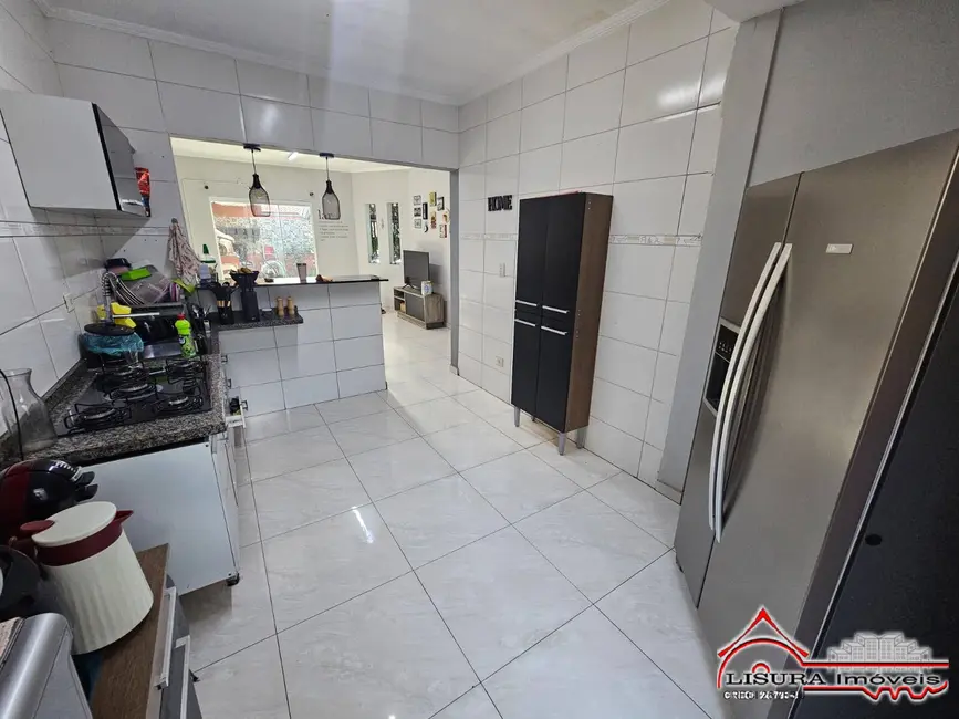 Foto 2 de Casa com 3 quartos à venda, 79m2 em Loteamento Villa Branca, Jacarei - SP