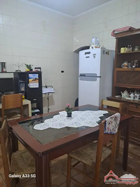 Foto 3 de Casa com 2 quartos à venda, 131m2 em Jardim Paraíso, Jacarei - SP