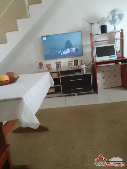 Foto 3 de Casa de Condomínio com 2 quartos à venda, 73m2 em Vila Formosa, Jacarei - SP