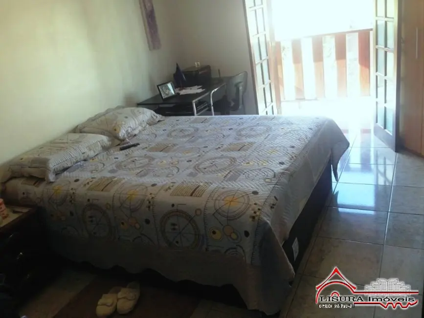 Foto 6 de Casa com 3 quartos à venda, 191m2 em Cidade Jardim, Jacarei - SP