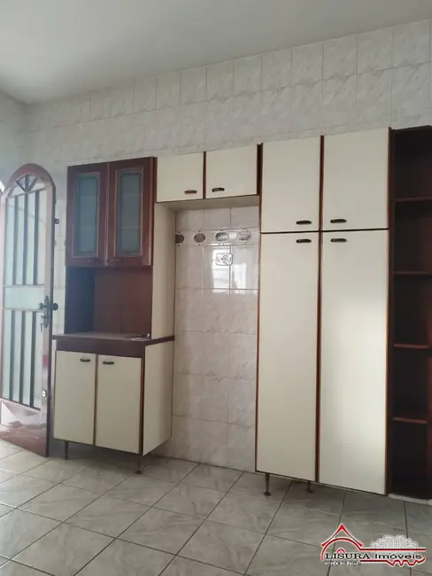 Foto 7 de Casa com 3 quartos para alugar, 151m2 em Jardim Santa Maria, Jacarei - SP