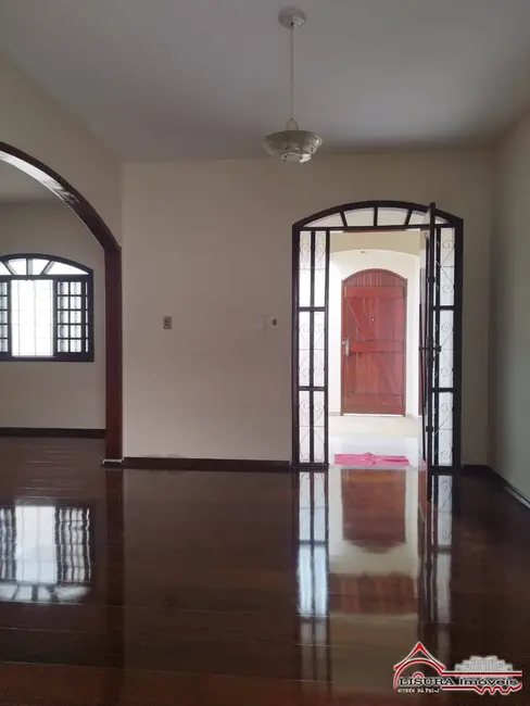Foto 2 de Casa com 3 quartos para alugar, 151m2 em Jardim Santa Maria, Jacarei - SP