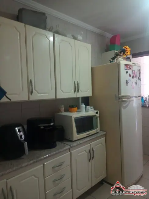 Foto 6 de Casa de Condomínio com 3 quartos à venda, 132m2 em Parque Califórnia, Jacarei - SP