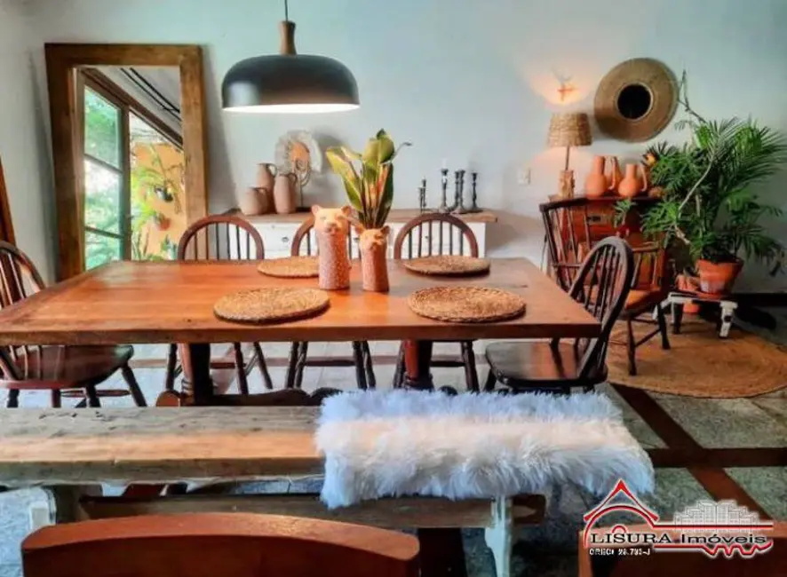 Foto 5 de Casa com 4 quartos à venda, 294m2 em Jacarei - SP