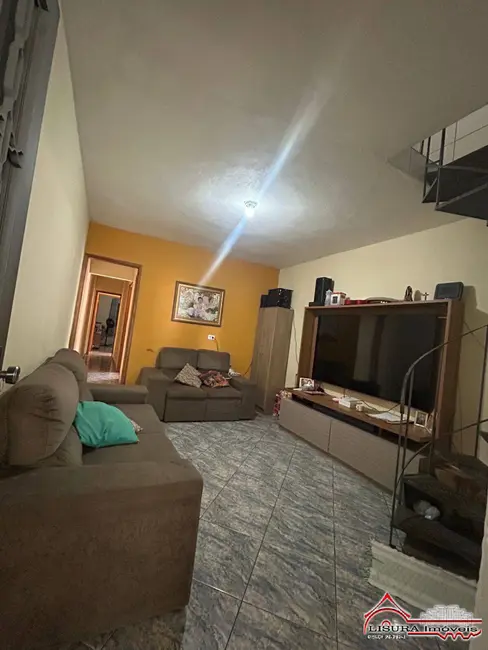 Foto 2 de Casa com 3 quartos à venda, 250m2 em Cidade Nova Jacareí, Jacarei - SP