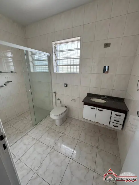 Casa com 3 quartos à venda, 140m2 em Parque Brasil, Jacarei - SP - imagem 5 Foto 5 de Casa com 3 quartos à venda, 140m2 em Parque Brasil, Jacarei - SP