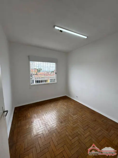 Casa com 3 quartos à venda, 140m2 em Parque Brasil, Jacarei - SP - imagem 3 Foto 3 de Casa com 3 quartos à venda, 140m2 em Parque Brasil, Jacarei - SP