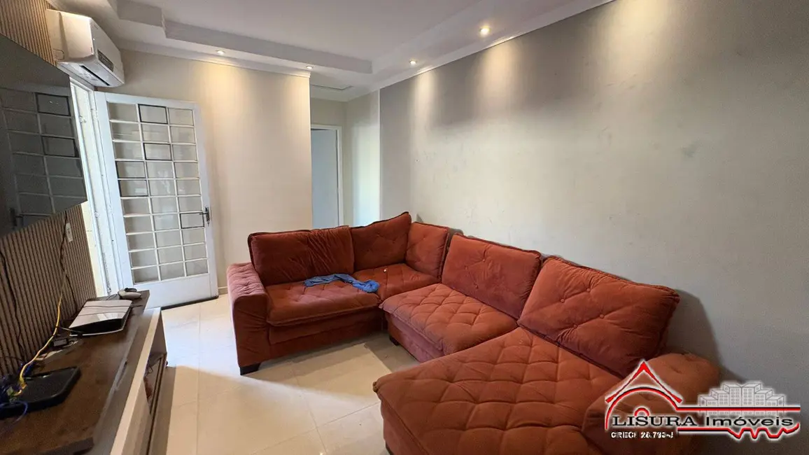 Foto 2 de Casa de Condomínio com 3 quartos à venda, 44m2 em Jardim Marcondes, Jacarei - SP