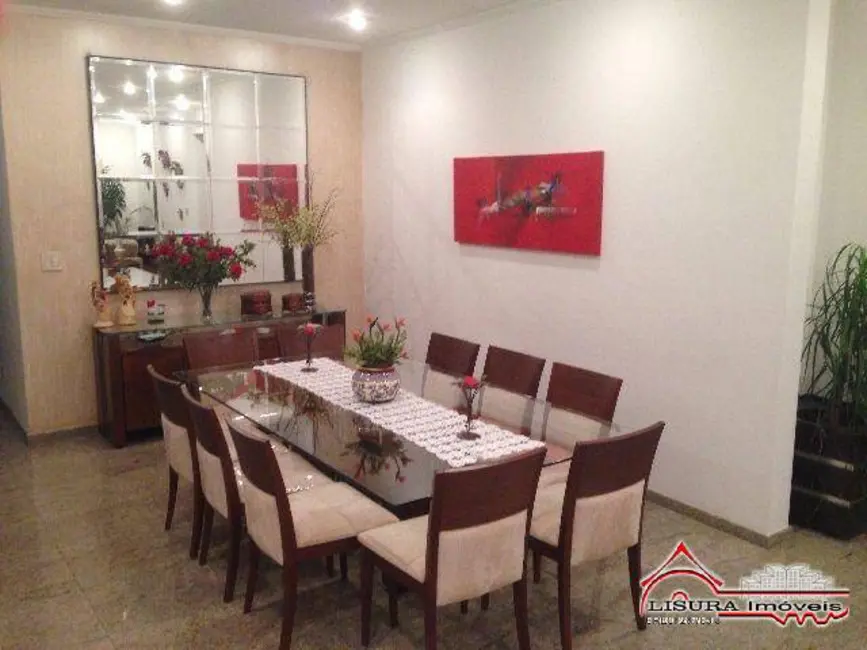 Foto 3 de Casa de Condomínio com 4 quartos à venda, 500m2 em Vila Zezé, Jacarei - SP