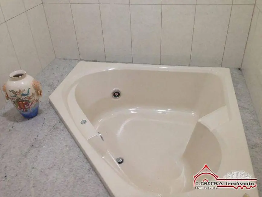 Foto 5 de Casa de Condomínio com 4 quartos à venda, 500m2 em Vila Zezé, Jacarei - SP