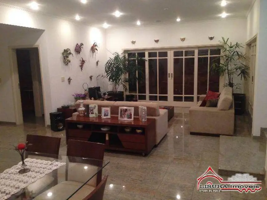 Foto 6 de Casa de Condomínio com 4 quartos à venda, 500m2 em Vila Zezé, Jacarei - SP