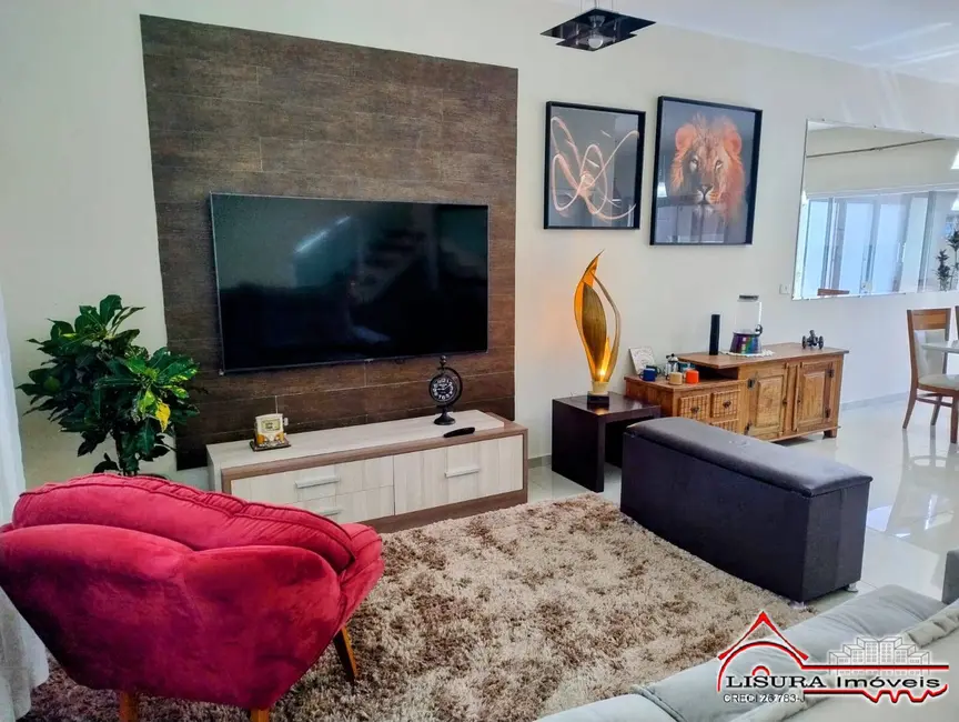 Foto 4 de Casa com 3 quartos à venda, 225m2 em Loteamento Villa Branca, Jacarei - SP