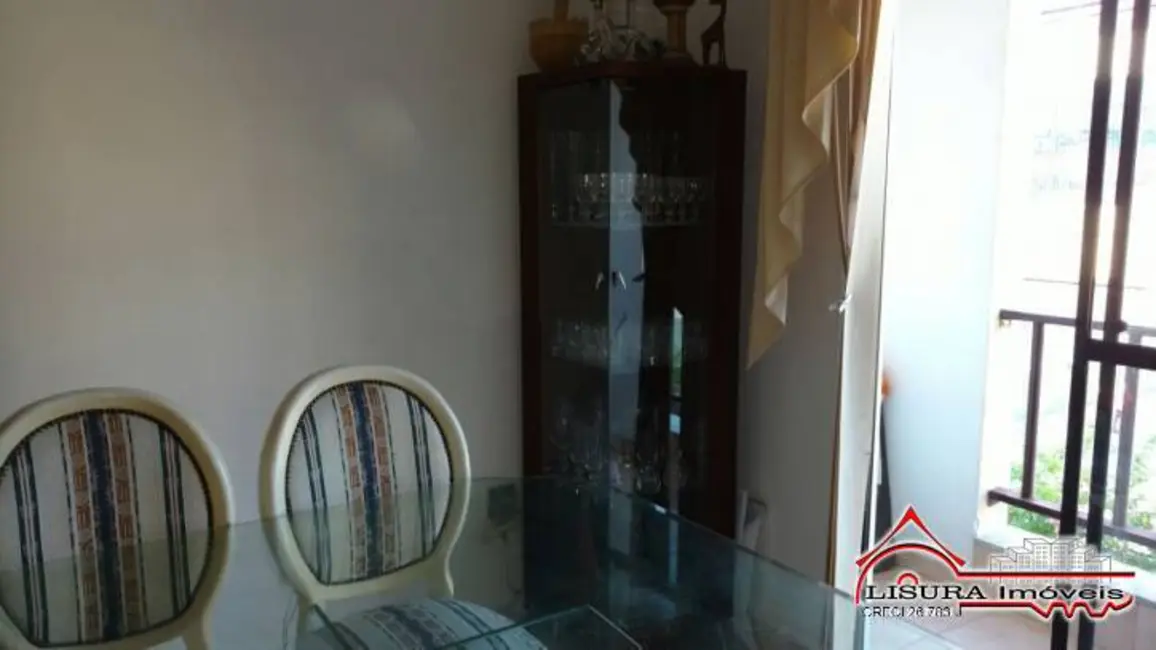 Foto 4 de Apartamento com 3 quartos à venda, 85m2 em Jardim Califórnia, Jacarei - SP