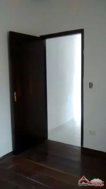 Casa com 2 quartos à venda em Jardim Pedra Mar, Jacarei - SP - imagem 7 Foto 7 de Casa com 2 quartos à venda em Jardim Pedra Mar, Jacarei - SP