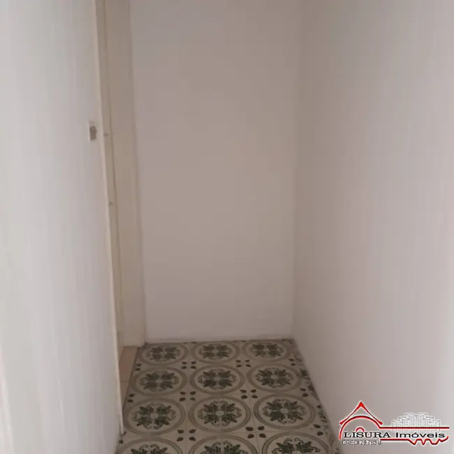 Foto 9 de Casa com 2 quartos para alugar, 60m2 em Centro, Jacarei - SP