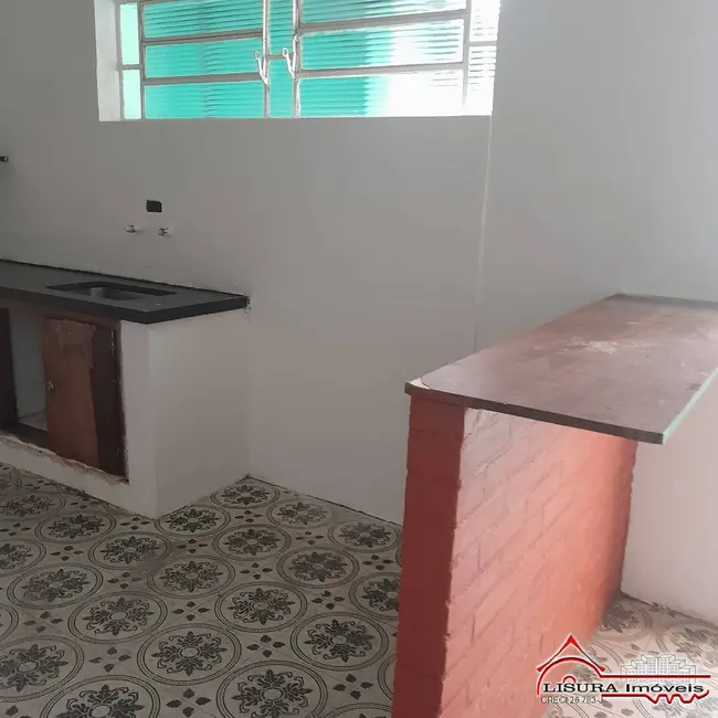 Foto 6 de Casa com 2 quartos para alugar, 60m2 em Centro, Jacarei - SP