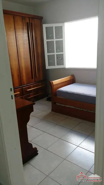 Foto 4 de Casa com 3 quartos à venda, 200m2 em Centro, Jacarei - SP