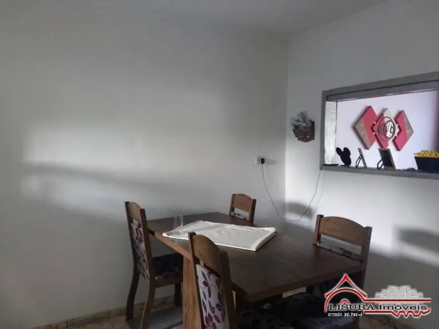 Foto 5 de Casa com 2 quartos à venda, 114m2 em Jardim das Indústrias, Jacarei - SP