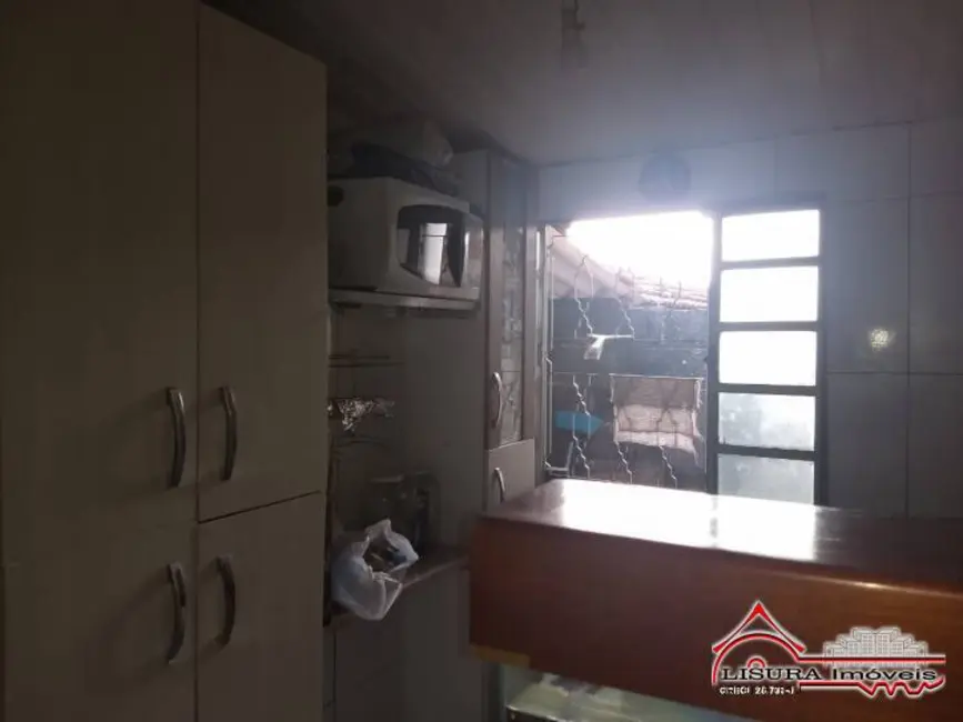 Foto 8 de Casa com 2 quartos à venda, 114m2 em Jardim das Indústrias, Jacarei - SP