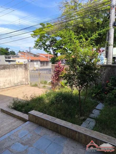 Foto 3 de Casa com 3 quartos à venda, 108m2 em Jardim das Indústrias, Jacarei - SP