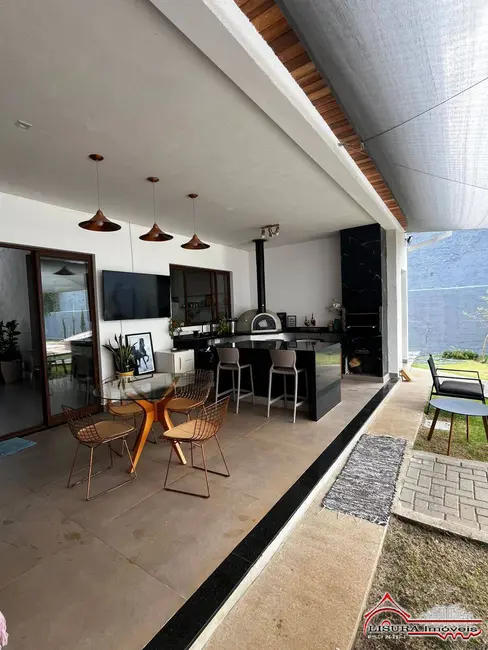 Casa de Condomínio com 3 quartos para alugar, 300m2 em Condomínio Residencial Mirante do Vale, Jacarei - SP - imagem 3 Foto 3 de Casa de Condomínio com 3 quartos para alugar, 300m2 em Condomínio Residencial Mirante do Vale, Jacarei - SP