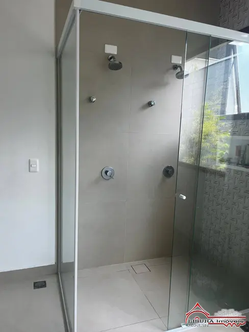 Casa de Condomínio com 3 quartos para alugar, 300m2 em Condomínio Residencial Mirante do Vale, Jacarei - SP - imagem 9 Foto 9 de Casa de Condomínio com 3 quartos para alugar, 300m2 em Condomínio Residencial Mirante do Vale, Jacarei - SP