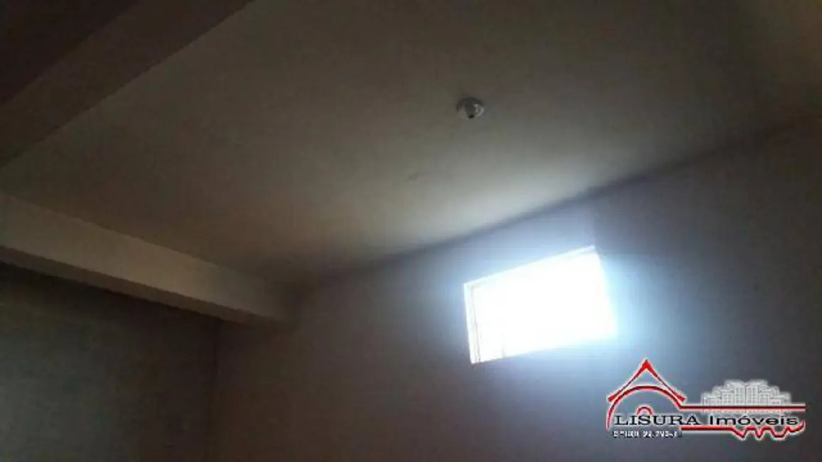 Foto 4 de Armazém / Galpão à venda, 97m2 em Parque dos Príncipes, Jacarei - SP