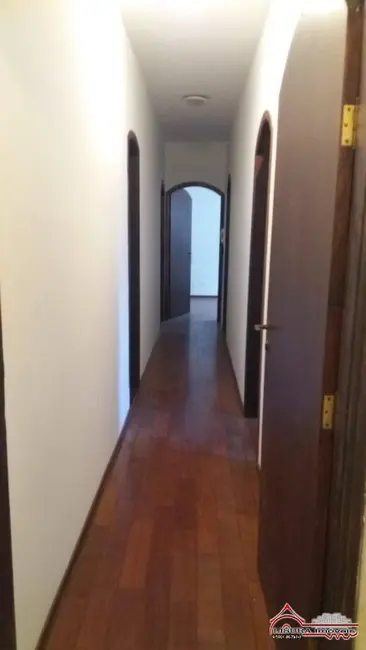 Foto 9 de Casa com 5 quartos à venda, 227m2 em Jardim Santa Maria, Jacarei - SP