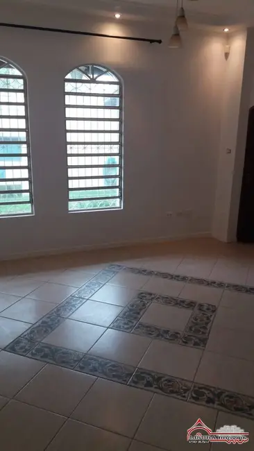Foto 3 de Casa com 5 quartos à venda, 227m2 em Jardim Santa Maria, Jacarei - SP