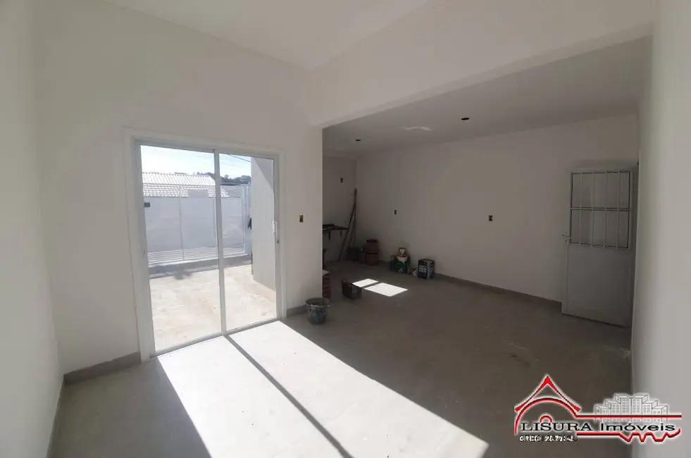 Foto 2 de Casa com 2 quartos à venda, 75m2 em Jacarei - SP