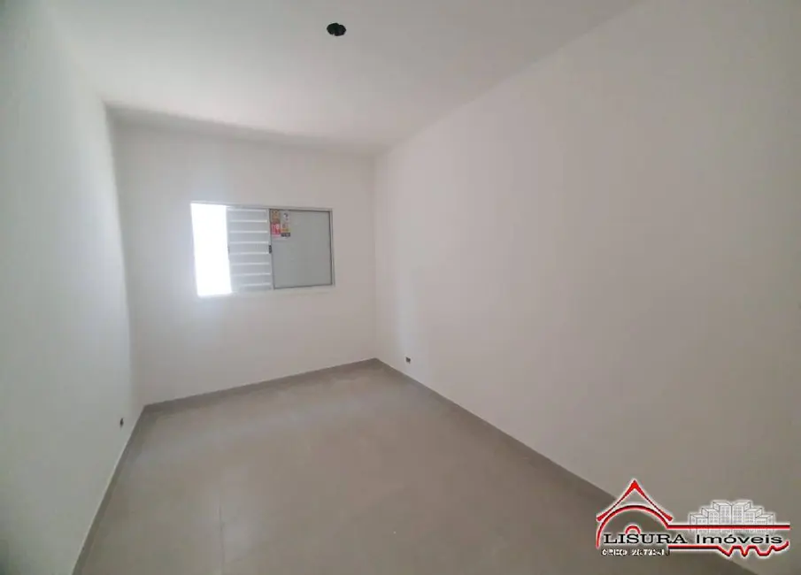 Foto 8 de Casa com 2 quartos à venda, 75m2 em Jacarei - SP