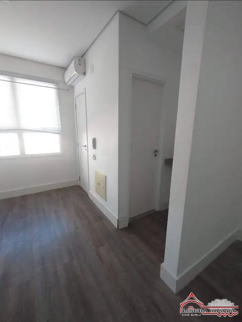 Sala Comercial para alugar, 28m2 em Centro, Jacarei - SP - imagem 3 Foto 3 de Sala Comercial para alugar, 28m2 em Centro, Jacarei - SP