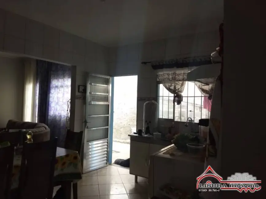 Casa com 2 quartos à venda, 155m2 em Jardim Alvorada, Jacarei - SP - imagem 9 Foto 9 de Casa com 2 quartos à venda, 155m2 em Jardim Alvorada, Jacarei - SP