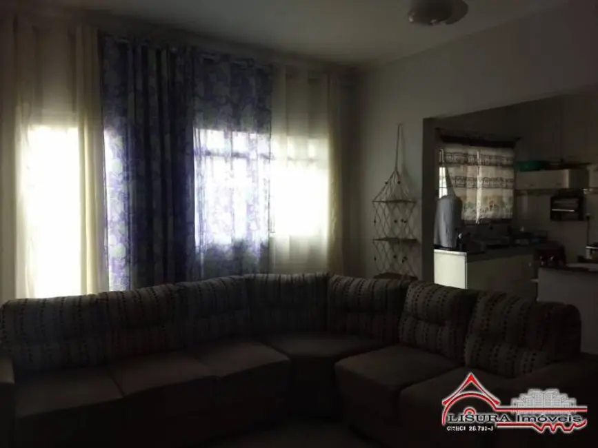 Casa com 2 quartos à venda, 155m2 em Jardim Alvorada, Jacarei - SP - imagem 5 Foto 5 de Casa com 2 quartos à venda, 155m2 em Jardim Alvorada, Jacarei - SP