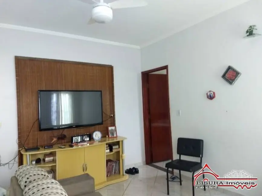 Casa com 2 quartos à venda, 155m2 em Jardim Alvorada, Jacarei - SP - imagem 4 Foto 4 de Casa com 2 quartos à venda, 155m2 em Jardim Alvorada, Jacarei - SP
