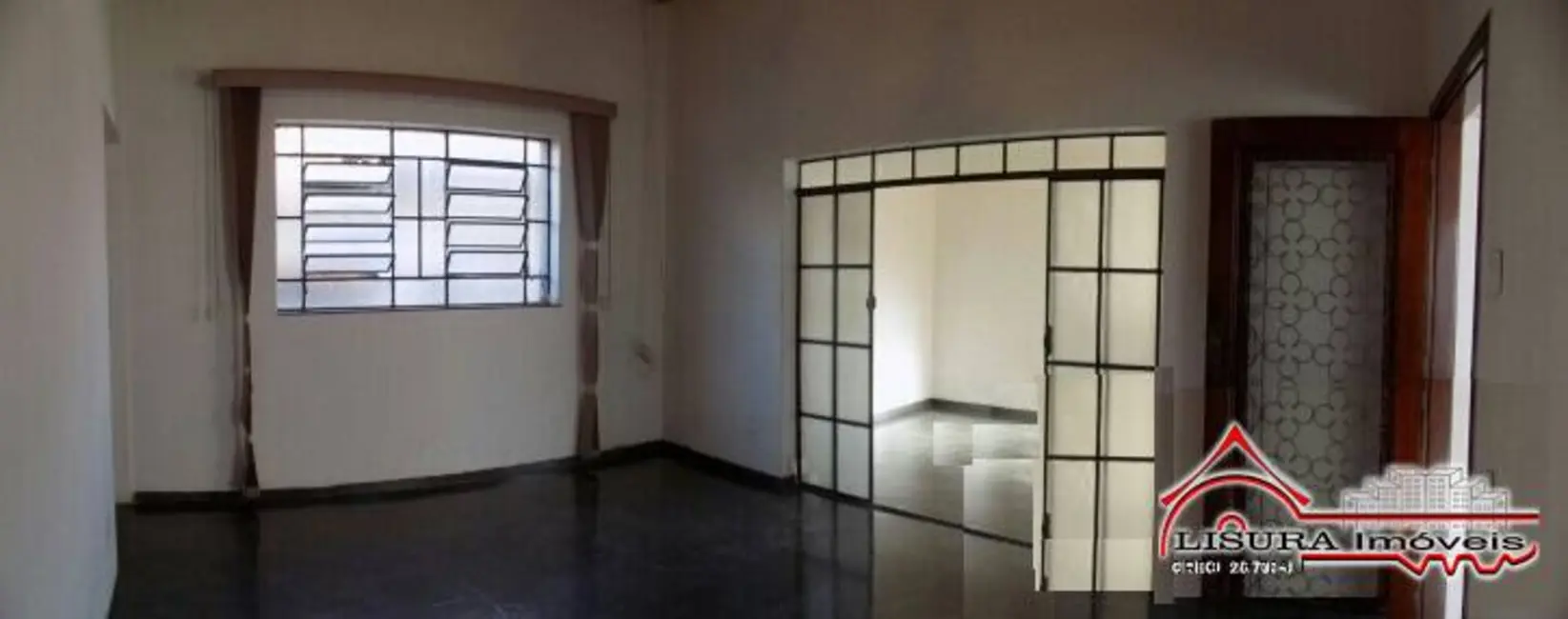 Foto 4 de Sala Comercial à venda, 244m2 em Centro, Jacarei - SP