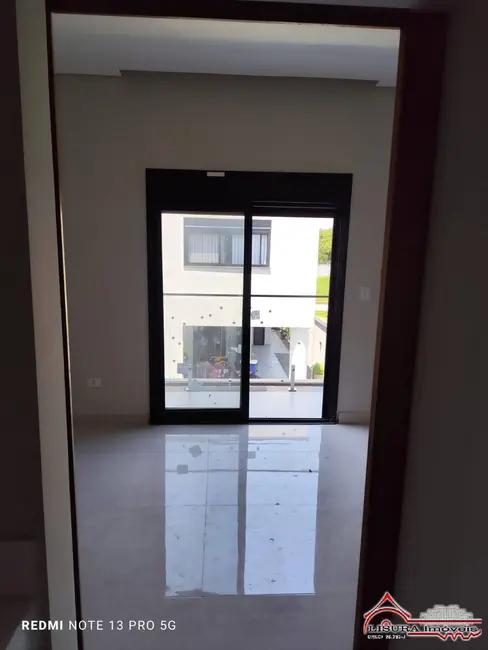 Foto 3 de Casa de Condomínio com 3 quartos à venda em Jardim Jacinto, Jacarei - SP