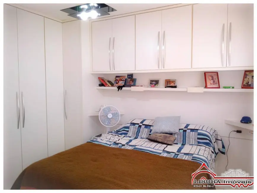 Foto 8 de Casa com 4 quartos à venda, 200m2 em Jardim Califórnia, Jacarei - SP