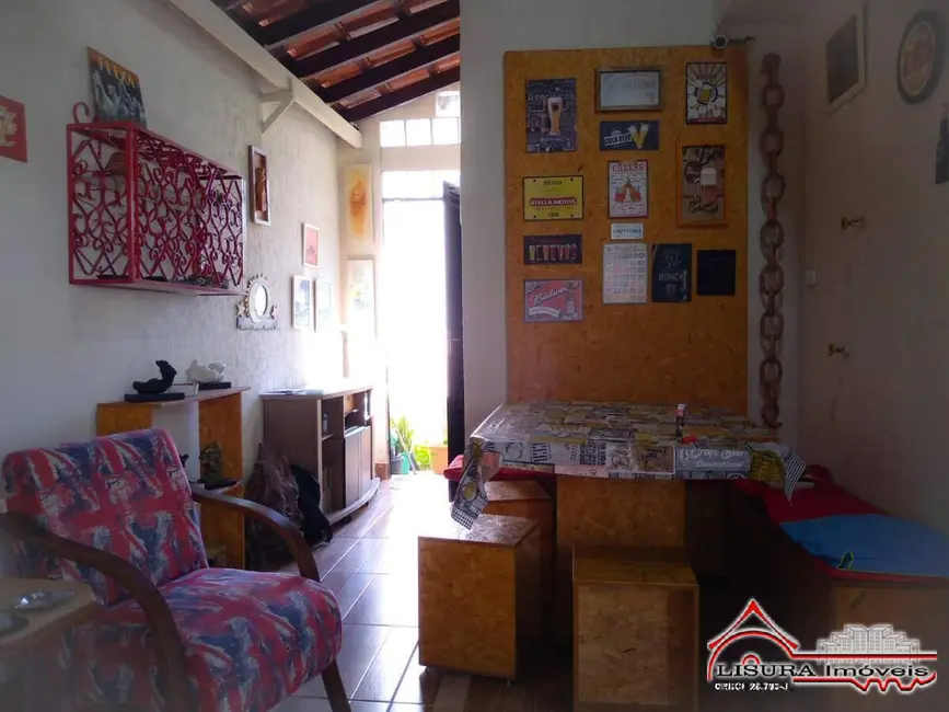 Foto 7 de Casa com 4 quartos à venda, 200m2 em Jardim Califórnia, Jacarei - SP