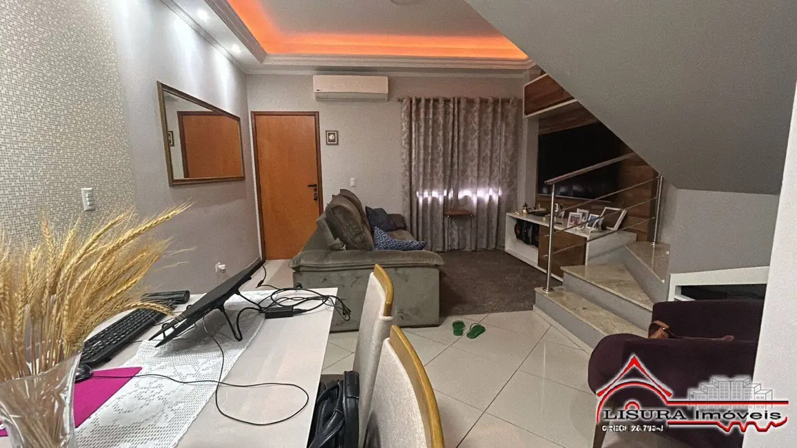 Foto 1 de Casa de Condomínio com 2 quartos à venda, 103m2 em Jardim Altos de Santana I, Jacarei - SP
