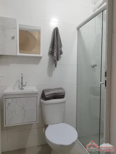 Casa com 1 quarto para alugar, 14m2 em Centro, Jacarei - SP - imagem 9 Foto 9 de Casa com 1 quarto para alugar, 14m2 em Centro, Jacarei - SP