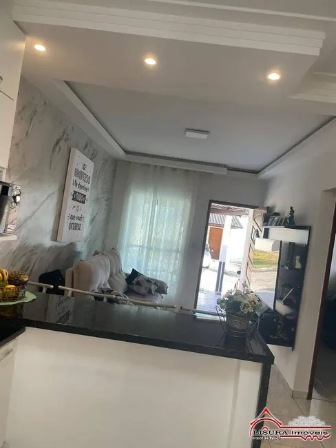 Foto 3 de Casa de Condomínio com 2 quartos à venda, 66m2 em Jardim Colônia, Jacarei - SP