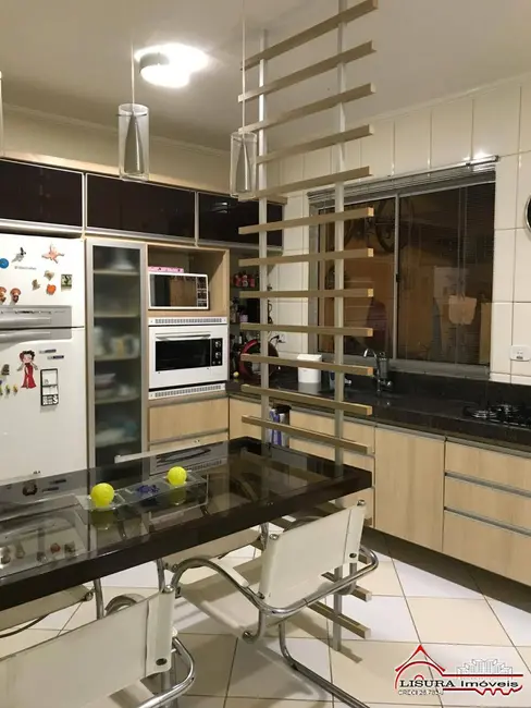 Foto 6 de Casa de Condomínio com 2 quartos à venda, 115m2 em Jardim Califórnia, Jacarei - SP