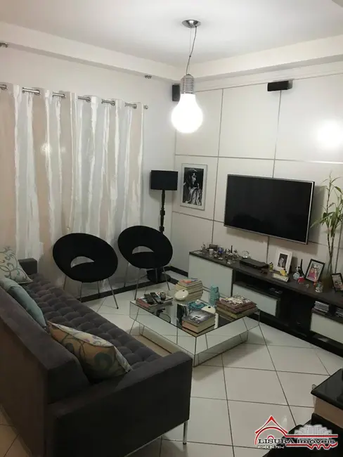 Foto 9 de Casa de Condomínio com 2 quartos à venda, 115m2 em Jardim Califórnia, Jacarei - SP