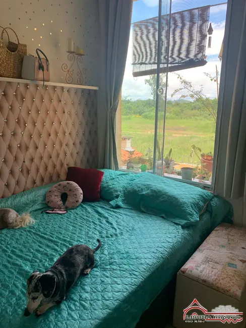 Foto 4 de Casa de Condomínio com 2 quartos à venda, 76m2 em Jardim Jacinto, Jacarei - SP