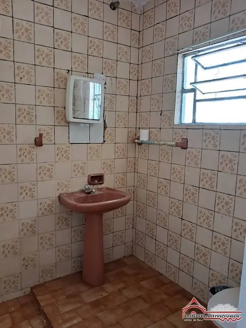 Foto 8 de Casa com 4 quartos à venda, 60m2 em Centro, Jacarei - SP