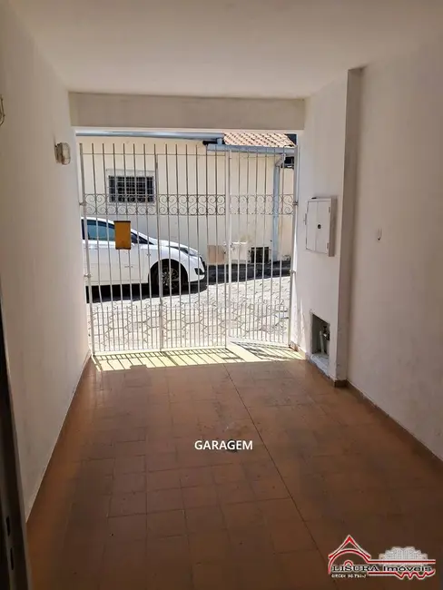 Foto 2 de Casa com 4 quartos à venda, 60m2 em Centro, Jacarei - SP