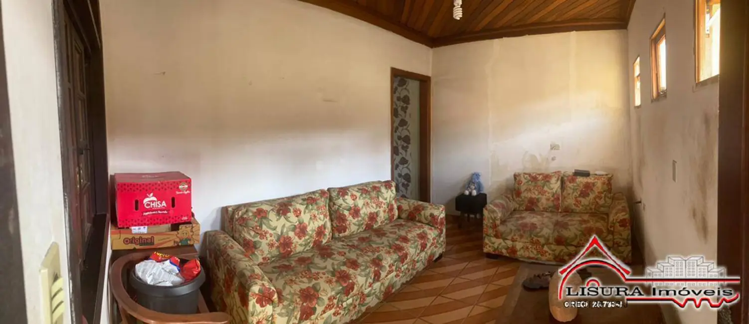 Foto 9 de Casa com 2 quartos à venda, 180m2 em Parque Santo Antônio, Jacarei - SP